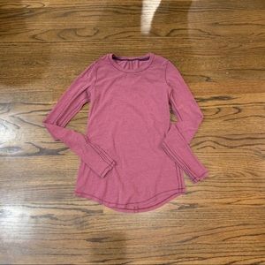 Lululemon long sleeve T-shirt